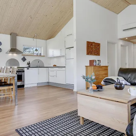 Holiday home Gorgeous In With Kitchen Vejby